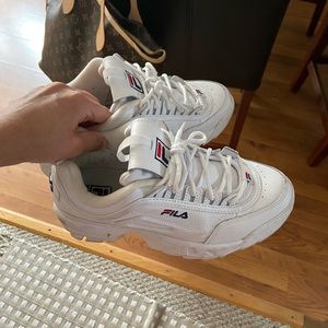 Fila chunky sneaks!